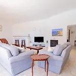 Casa Ryder - Short Walk From Da Marinha Lagoa (Algarve)