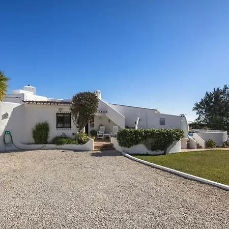 Casa Ryder - Short Walk From Da Marinha