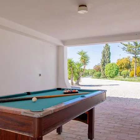 Villa Casa Ryder - Short Walk From Da Marinha Lagoa (Algarve)