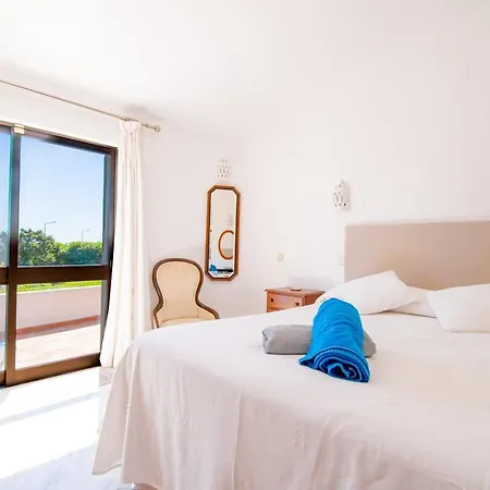 Casa Ryder - Short Walk From Da Marinha Lagoa (Algarve)