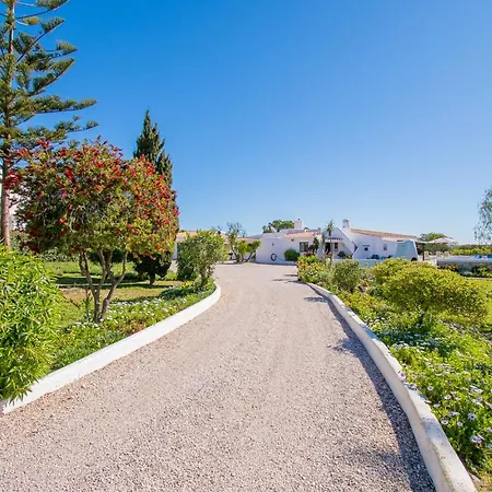 Casa Ryder - Short Walk From Da Marinha