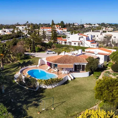 Casa Ryder - Short Walk From Da Marinha Villa