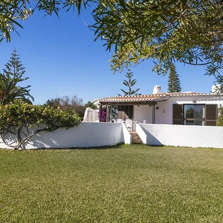 Villa Casa Ryder - Short Walk From Da Marinha
