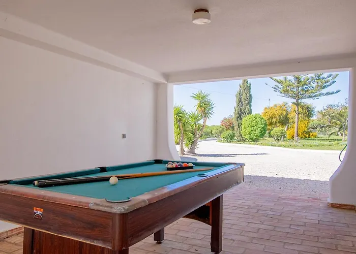 Villa Casa Ryder - Short Walk From Da Marinha Lagoa (Algarve)