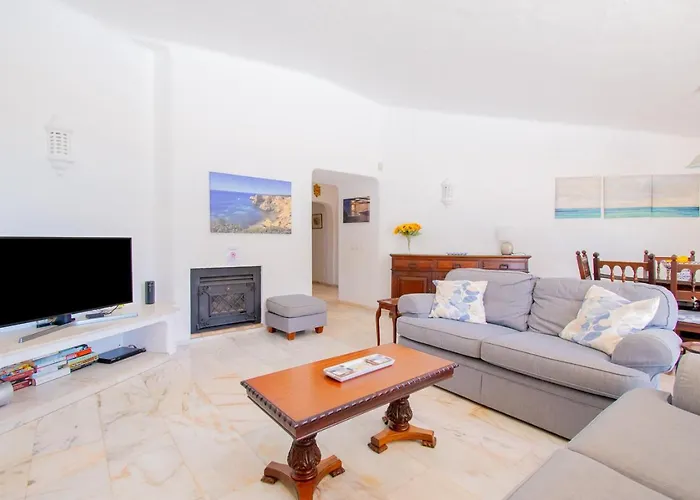 Casa Ryder - Short Walk From Da Marinha Lagoa (Algarve)