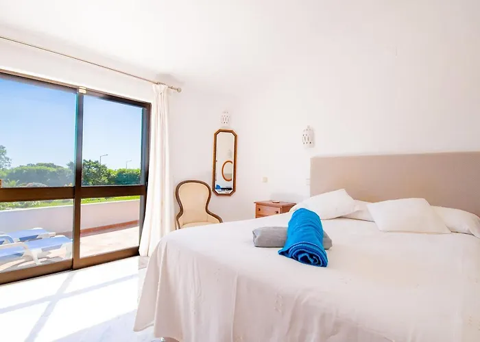 Casa Ryder - Short Walk From Da Marinha Lagoa (Algarve)