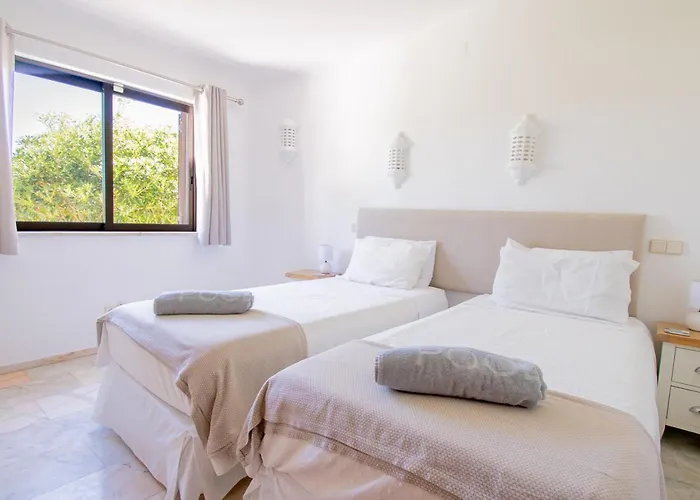 Casa Ryder - Short Walk From Da Marinha *