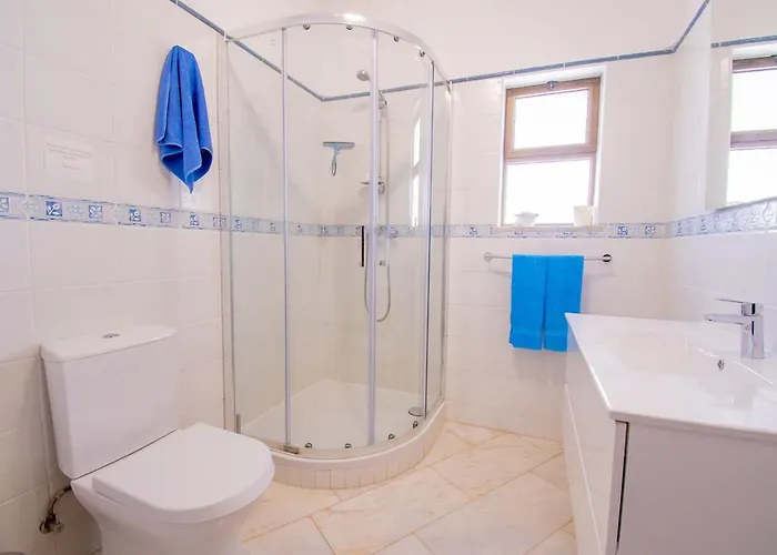 Villa Casa Ryder - Short Walk From Da Marinha Lagoa (Algarve)