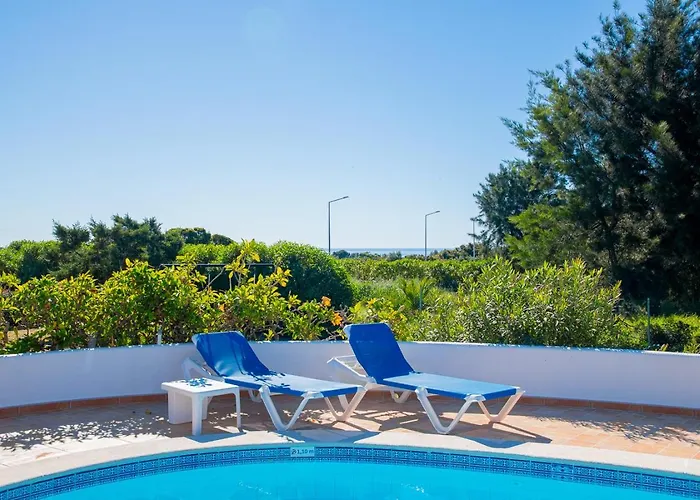 Villa Casa Ryder - Short Walk From Da Marinha