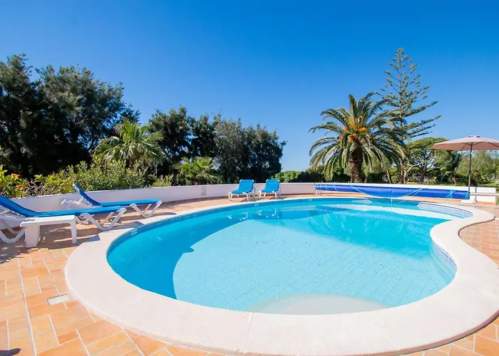 Villa Casa Ryder - Short Walk From Da Marinha *
