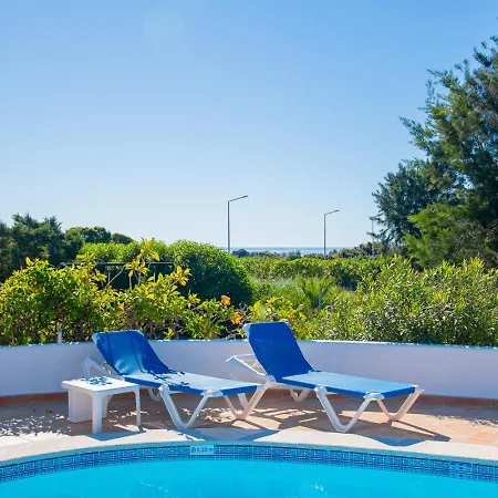 Villa Casa Ryder - Short Walk From Da Marinha